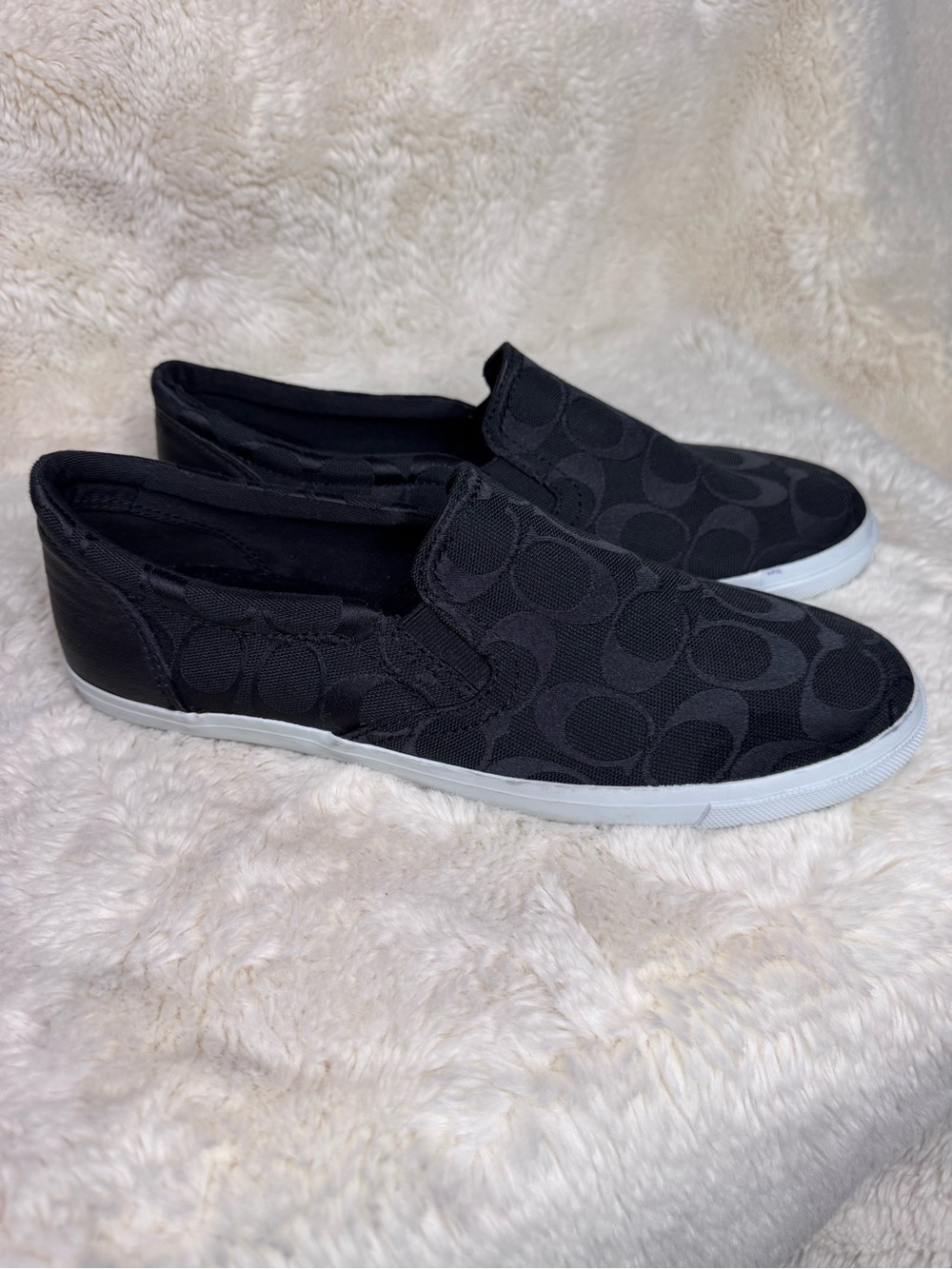 NWOB- Coach Women’s Black Slip-On Sneakers size 10 - Picture 2 of 5